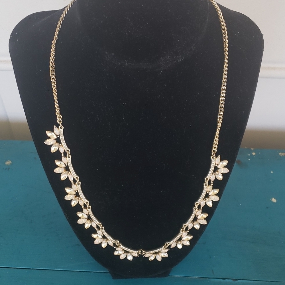 Karin Russel Elegant Gold Floral Necklace
21"
